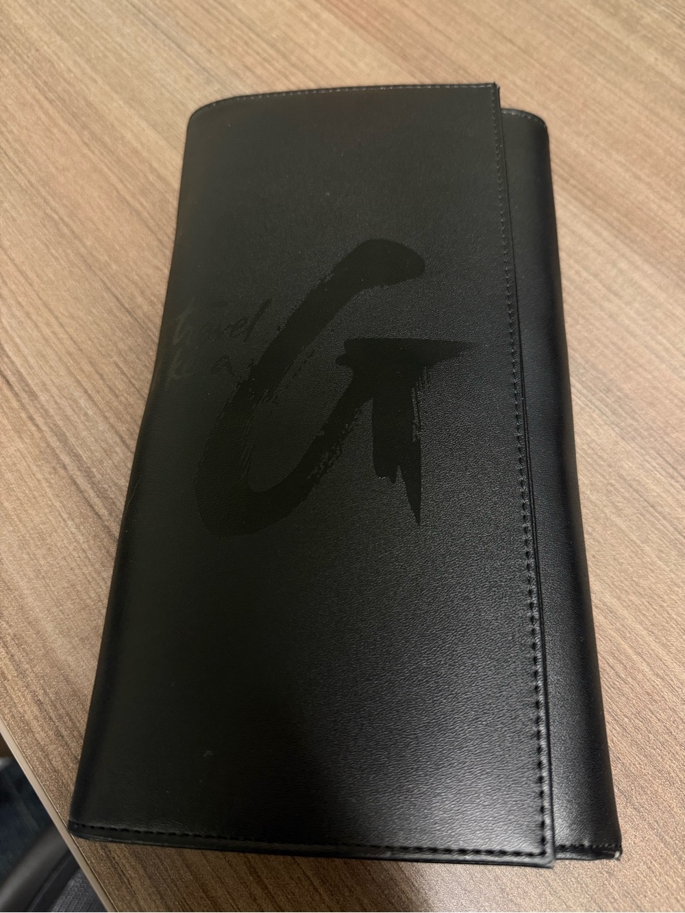 Glamaholic Lifestyle Travel Wallet